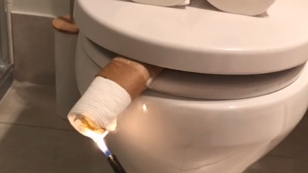 未成年马桶禁止抽烟