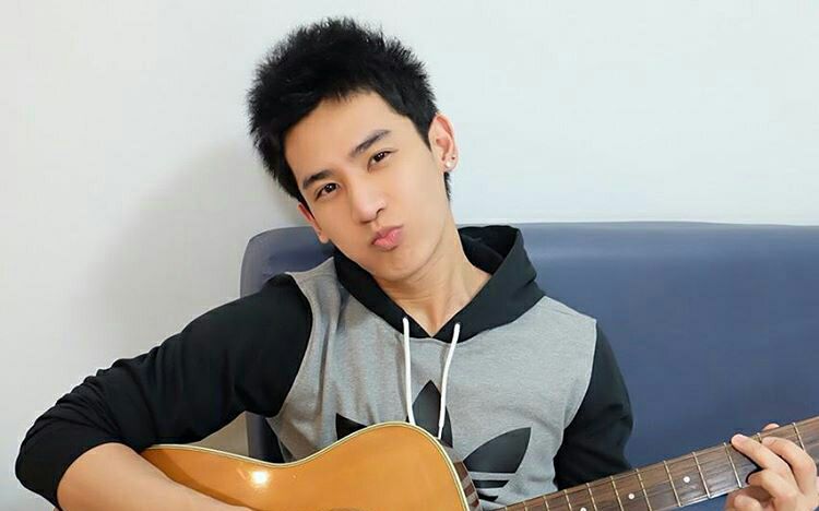 【泰国】《一年生》tiw和他的舞蹈团队stations 5一起参加节目