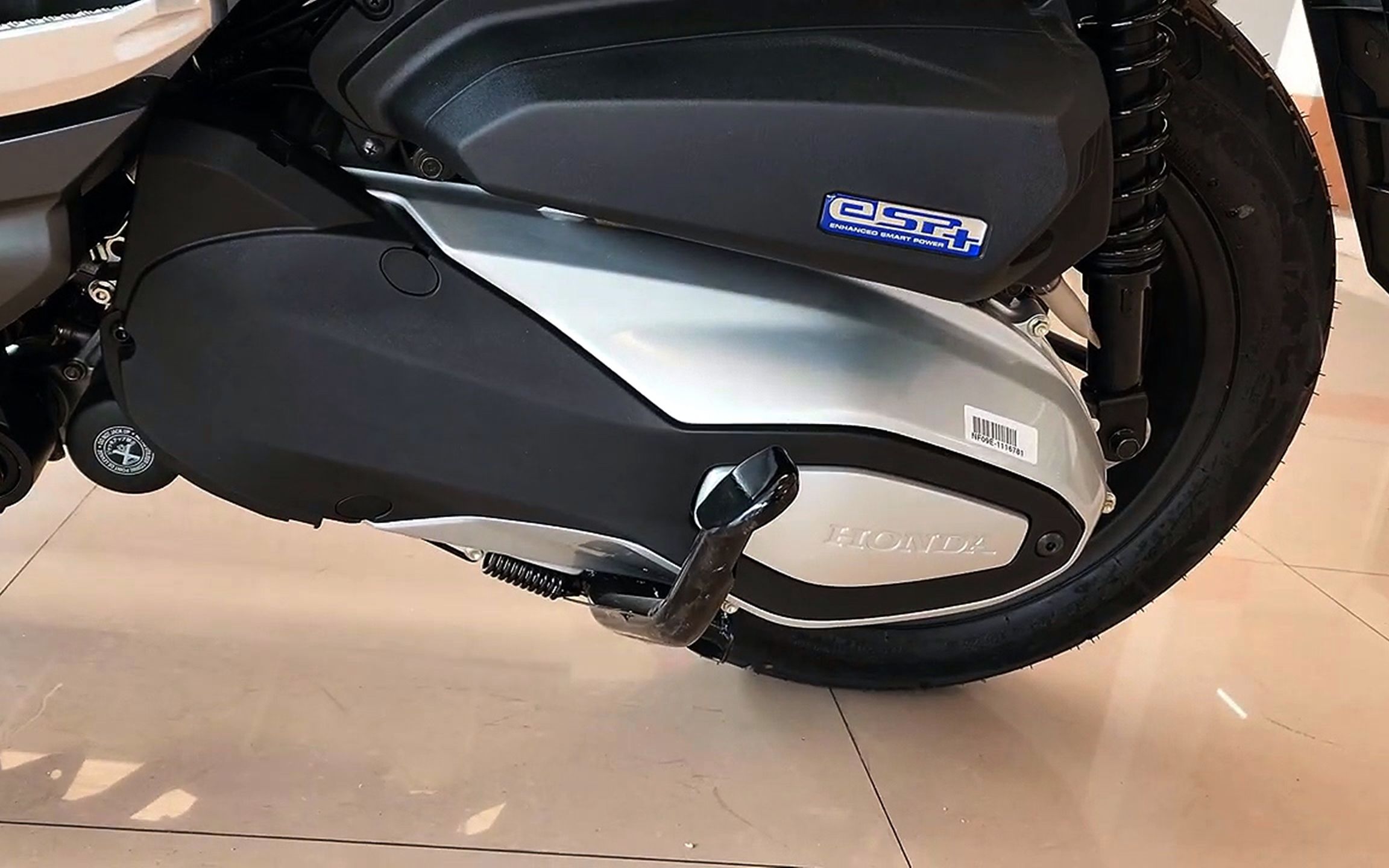 本田佛沙350踏板车,前后abs刹车,动力强劲,油耗3.2,售价5.3万