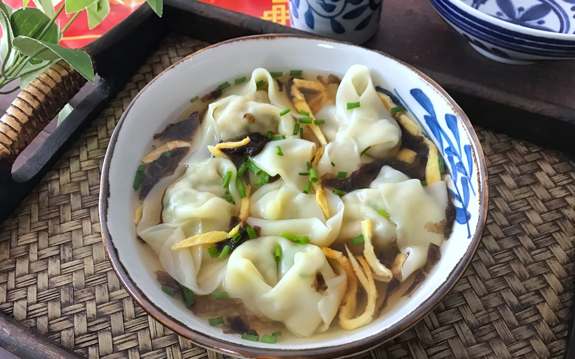 武汉人把馄饨叫水饺,那么把水饺又叫作什么呢?游客:我心情不好了