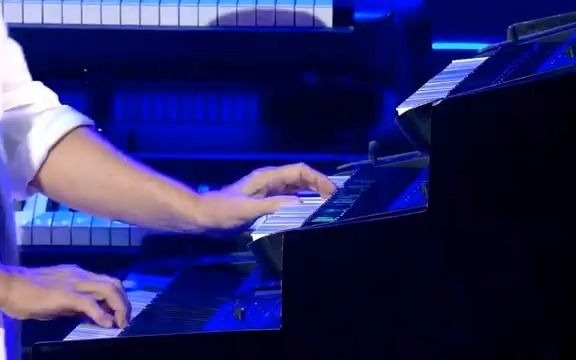 [图]【雅尼Yanni】 2020年沙特音乐会 --Yanni Live At The Maraya Theater In Al Ula KSA 2020-02-07