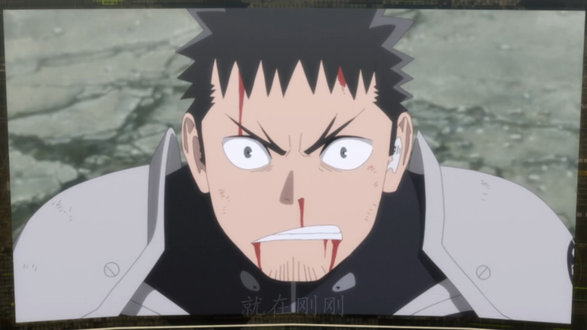 卡夫利用怪兽8号的力量,成功救下重伤的四之宫