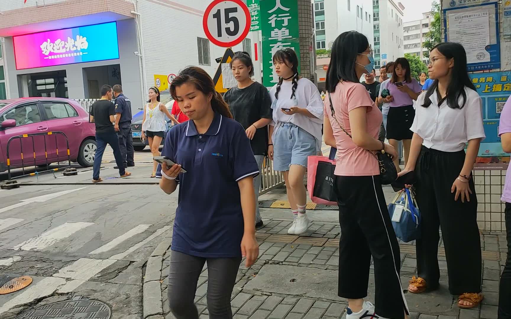 活動 實拍深圳工廠下班場景,美女實在太多了,這下進廠找女朋友不慌了