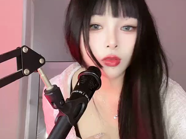 快手依娜很上头