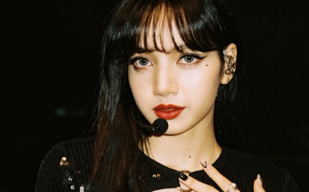 「lalisa manoban绝美动图」我们的女孩真的有在好好长大啊!