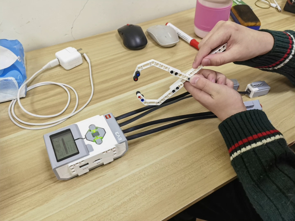 乐高 机器人ev3.0 拆弹专家