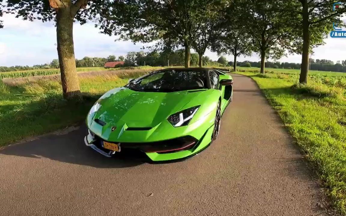 兰博基尼aventador svj(大牛) _344kmh _ 215mph_在高速公路上【没有