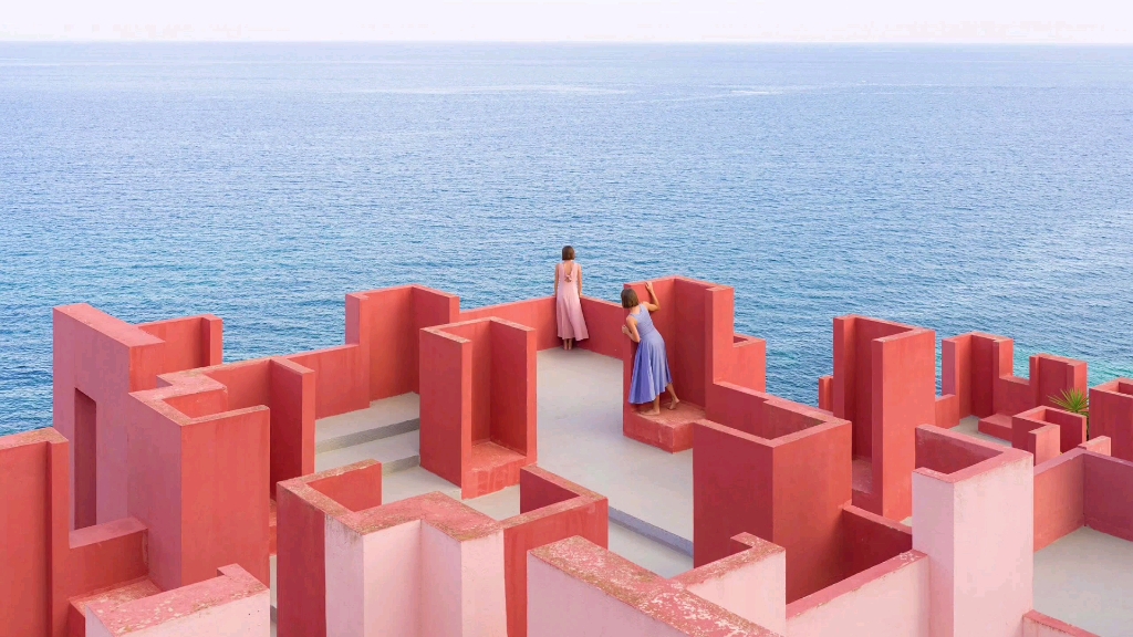 西班牙鬼才建筑大师 里卡多ⷦ𓢨𒠒icardo Bofill 经典之作:“红墙”La Muralla Roja #云想设计美学哔哩哔哩bilibili