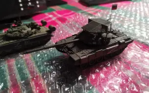 Descargar video: 【模型开箱】Artisan 1/72 俄罗斯 T-72B3 主战坦克