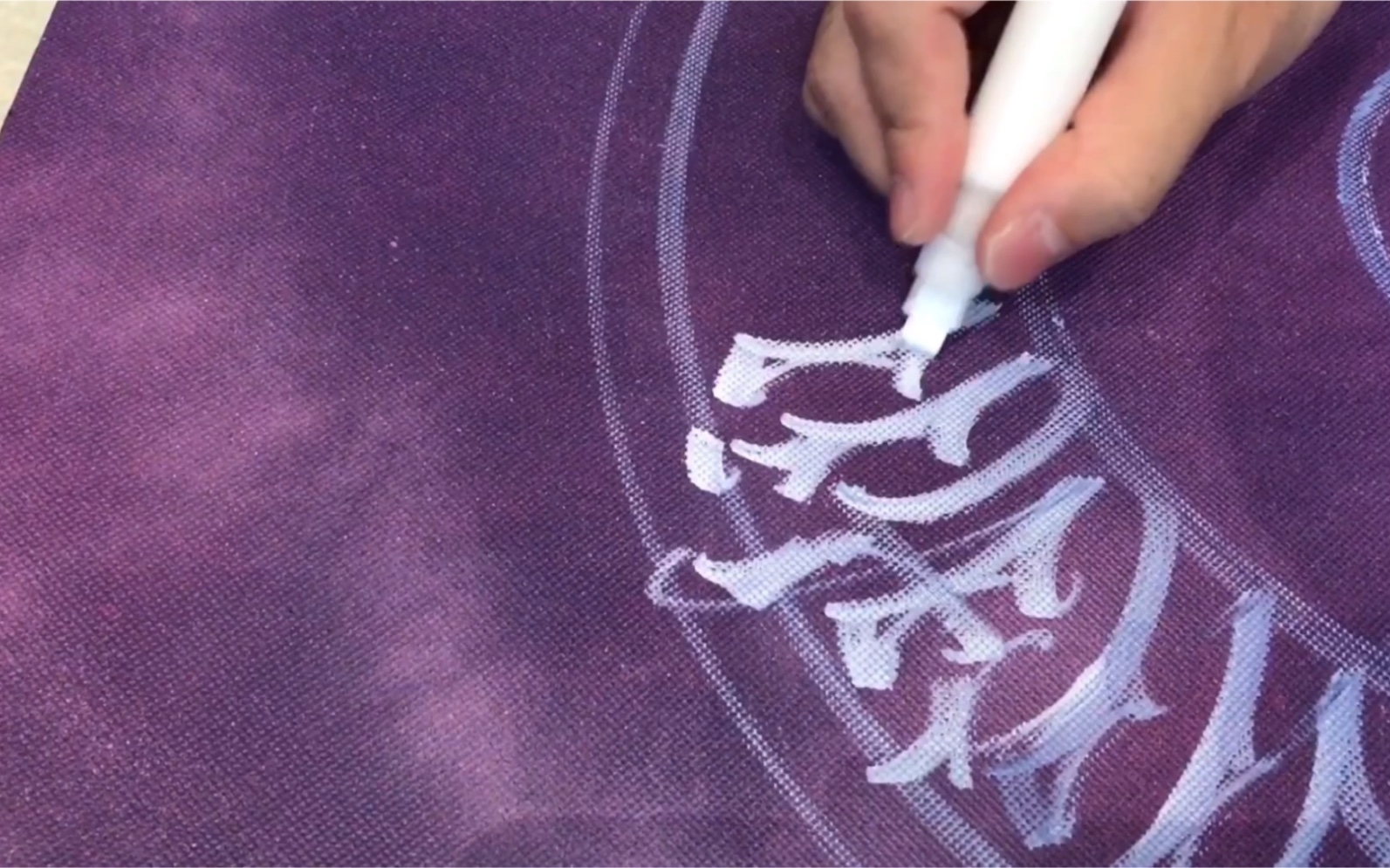 【Calligraphy | 英文书法】行李箱修复记 | 客人画毁了寄过来找我修复修复哔哩哔哩bilibili