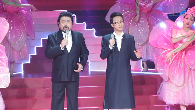 [图]【李玉刚】20140828星光大道十周年庆典_李玉刚魏松《今夜无人入睡》+《茉莉花》