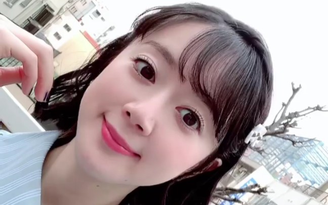 拍摄中的工藤晴香