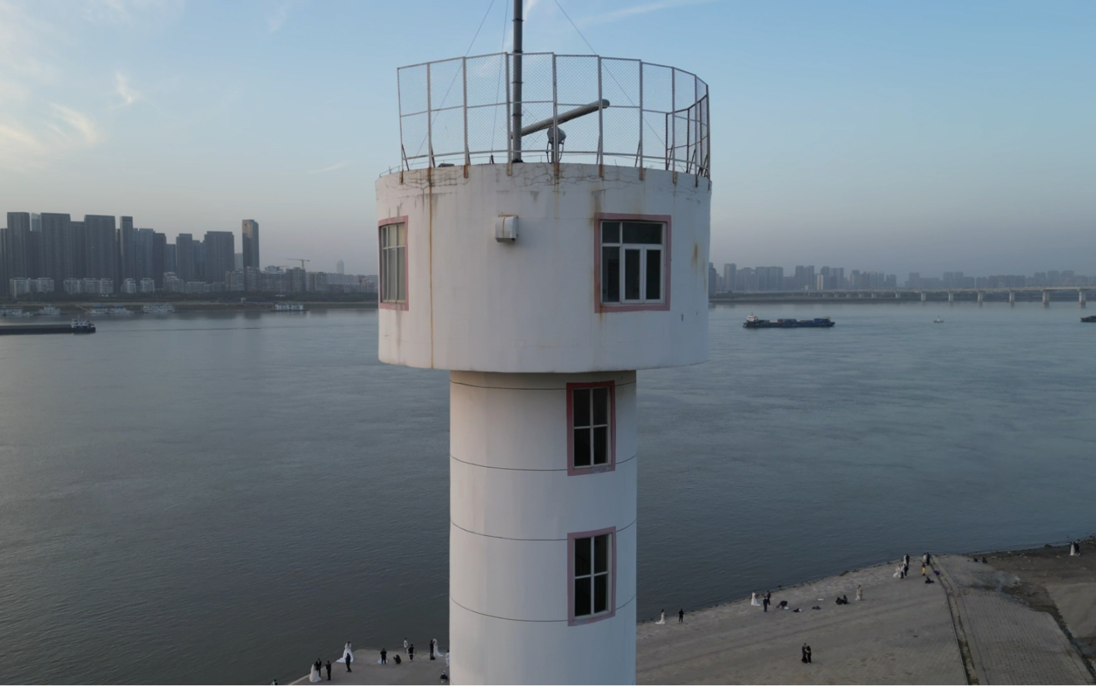 武汉铁机路江滩灯塔