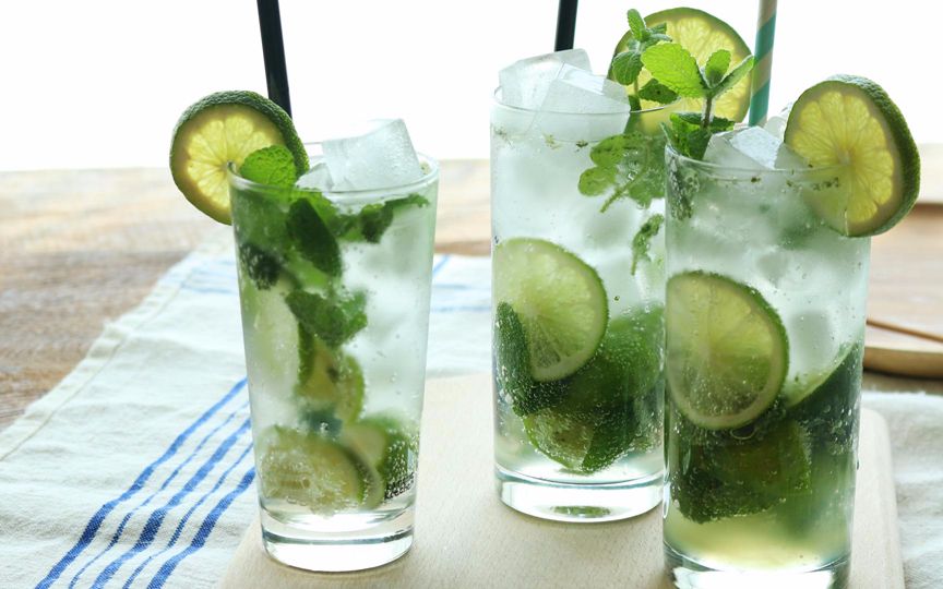 冰爽莫吉托夏日炎炎有这杯清凉解暑的薄荷柠檬苏打水就够了