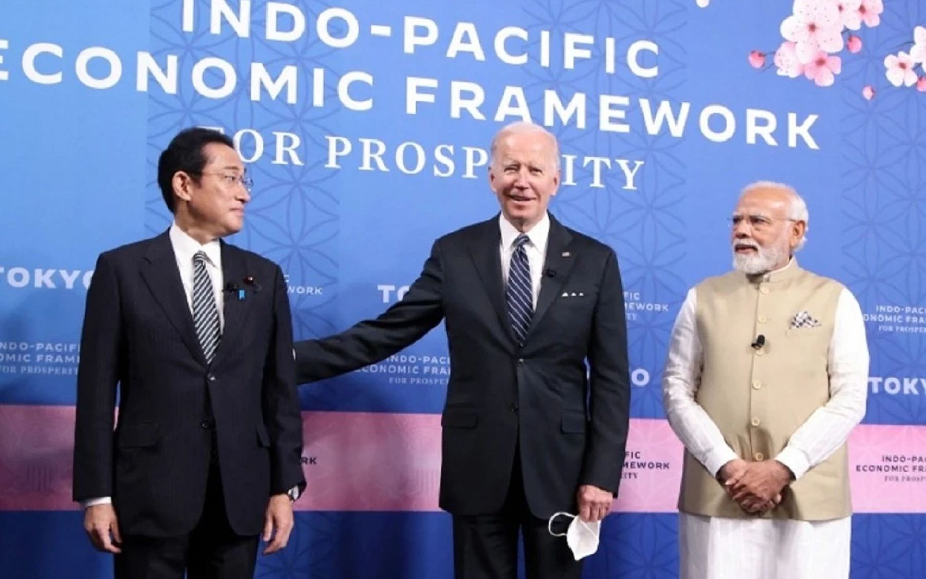 apec峰会刚开始,拜登小动作便暴露,不料三大意外接踵而至