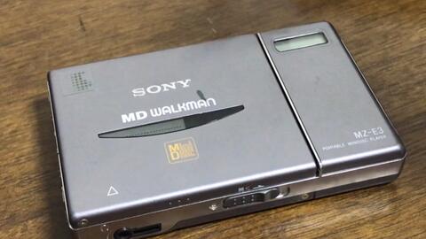 华仔二号》出品：第一百一十五弹：索尼SONY MZ-E3初代MD王者开箱视频