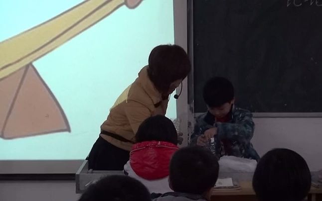 [图]北师大版小学数学二年级下册:《数的顺序比较大小》（含课件教案）优质公开课 徐老师 二下GKK