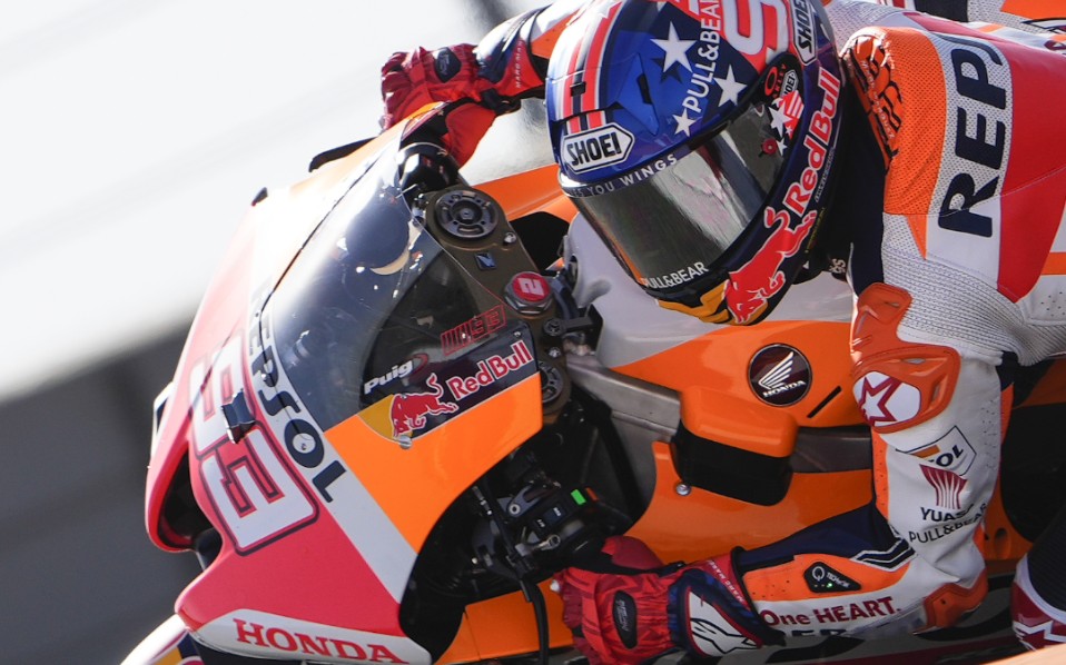 motogp2022美国站 马奎斯帅气的重刹 慢镜头