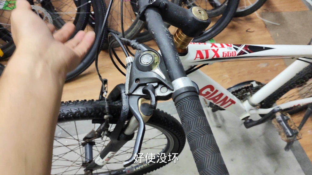 几百块能买到真的捷安特吗?#自行车 #公路车 #捷安特哔哩哔哩bilibili