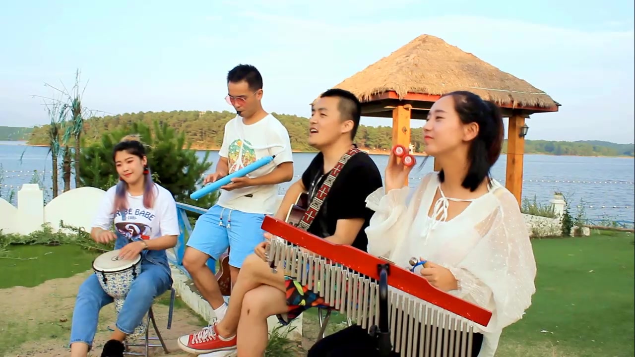 夏日炎炎就该唱首小清新的歌《ok宝贝》忘记伤悲,翘起小嘴 安子与九妹