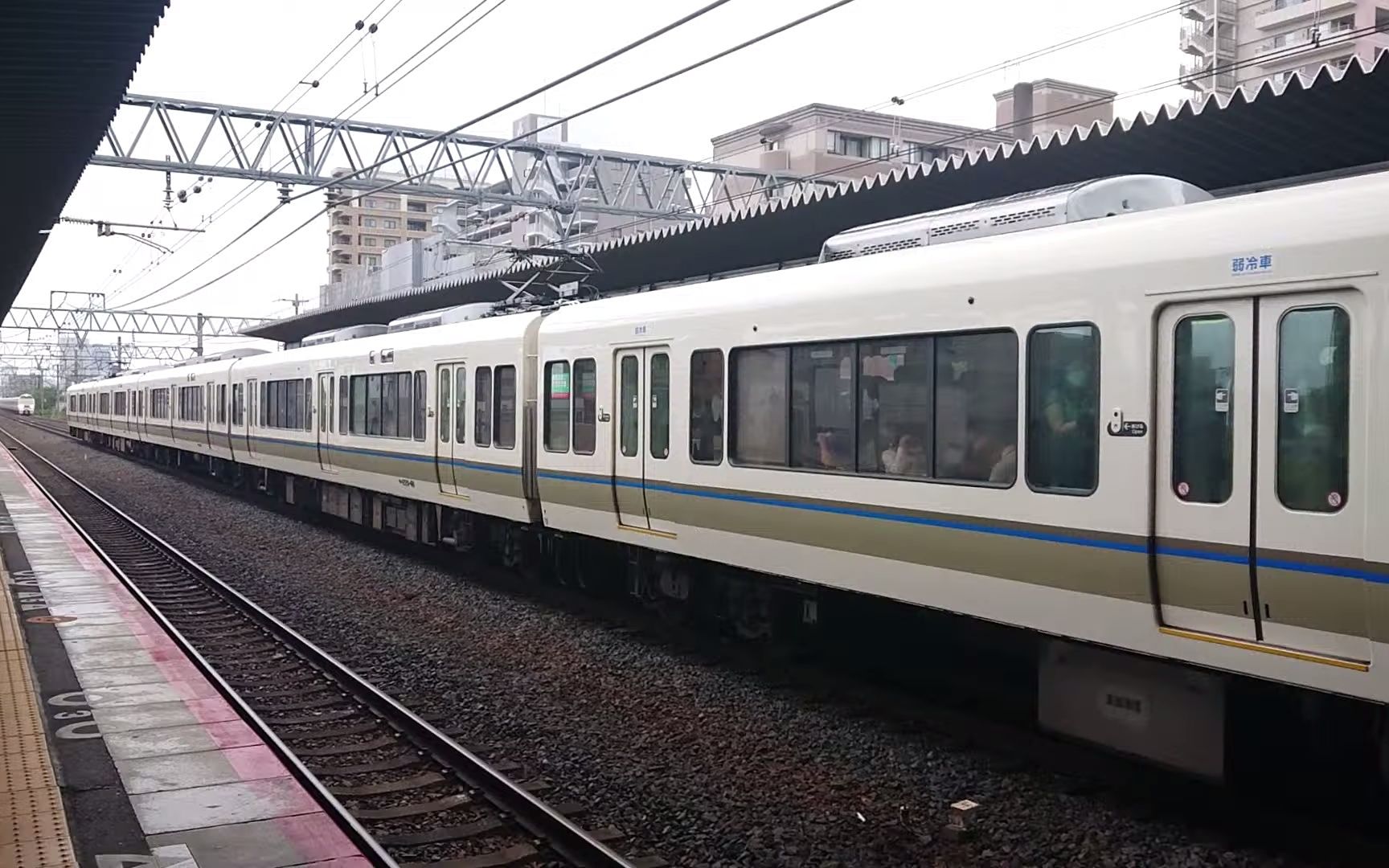 jr西日本 221系 b編成 b編成 普通 姫路行き