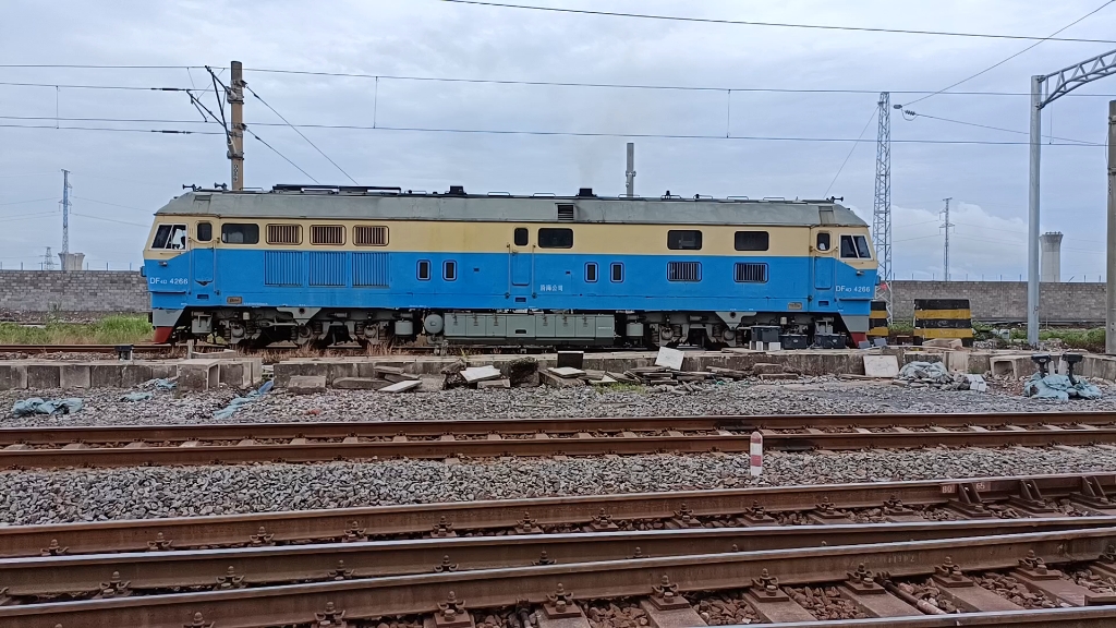 中国铁路南防线拍车df4d4266乌克兰原声