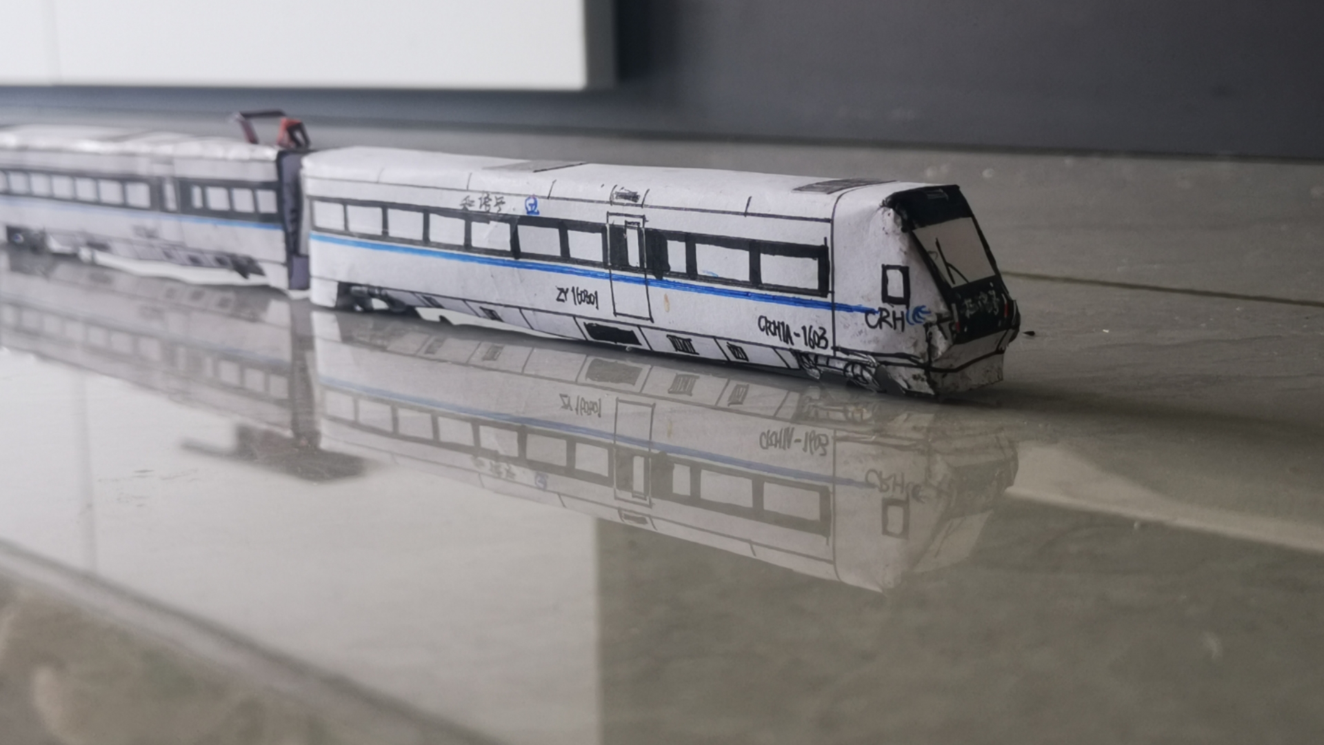 中国铁路 crh1a 纸模型