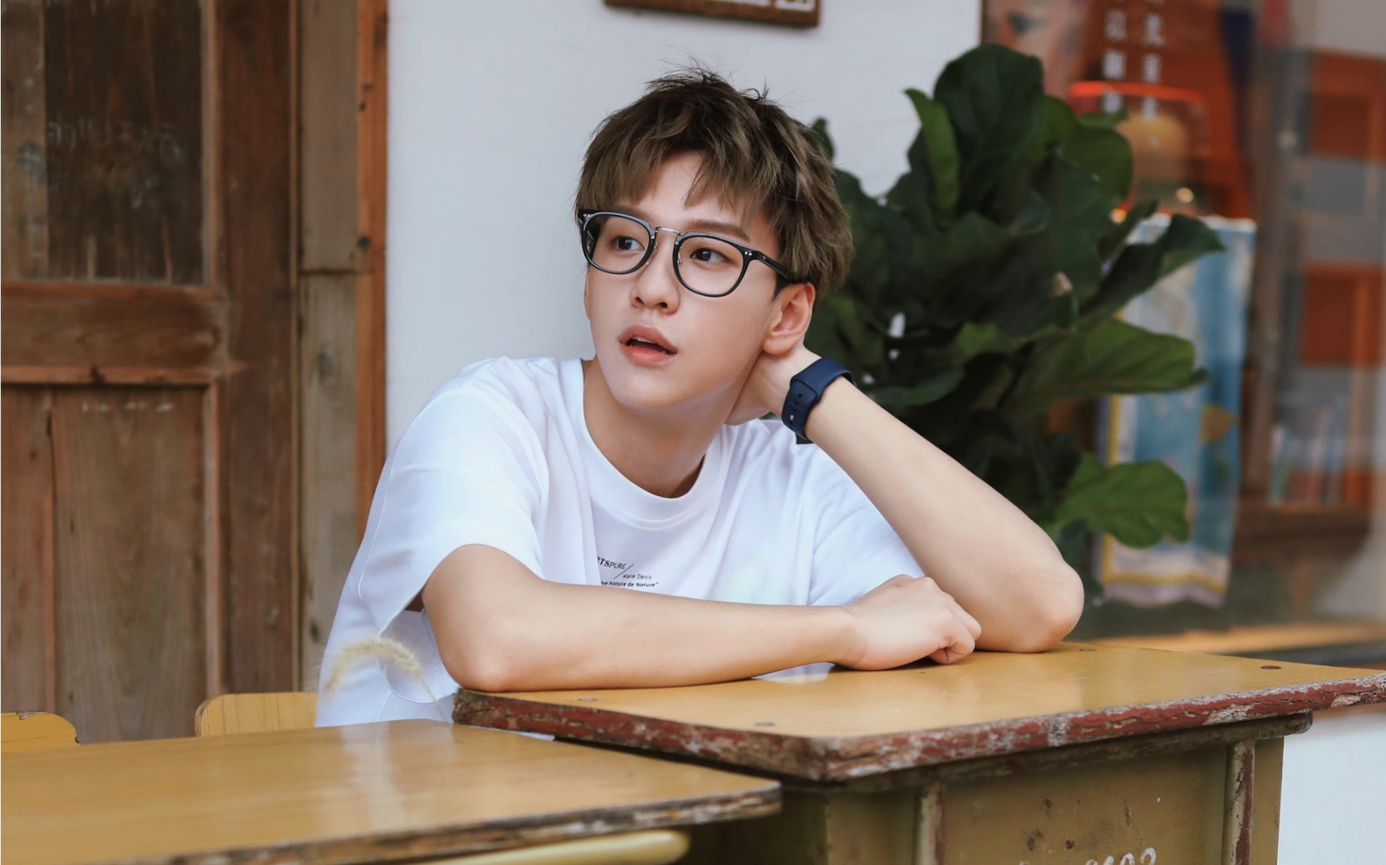 【余景天tony yu】背景板尼尼 / 颜值杠杠滴_哔哩哔哩_bilibili