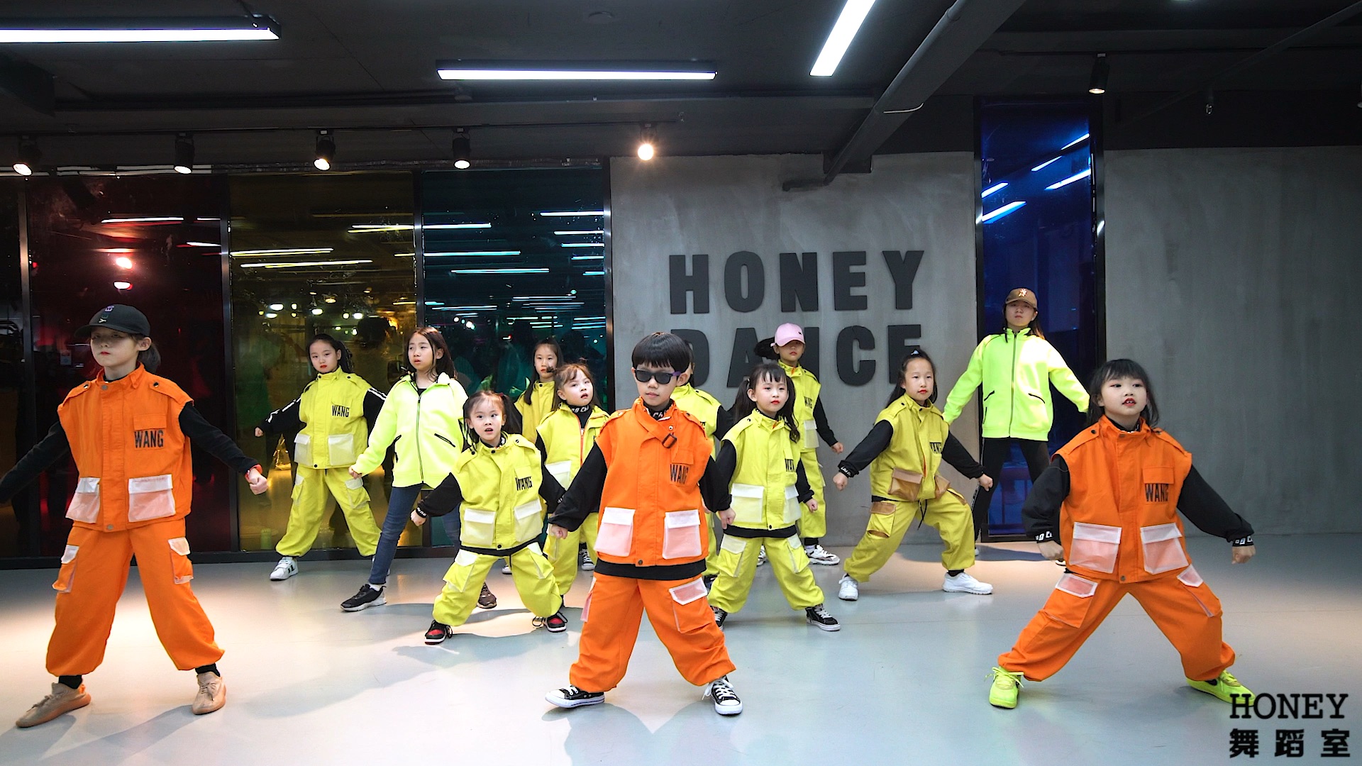 【南京honey舞蹈】honey舞蹈培训 少儿流行舞班《精舞门》舞蹈