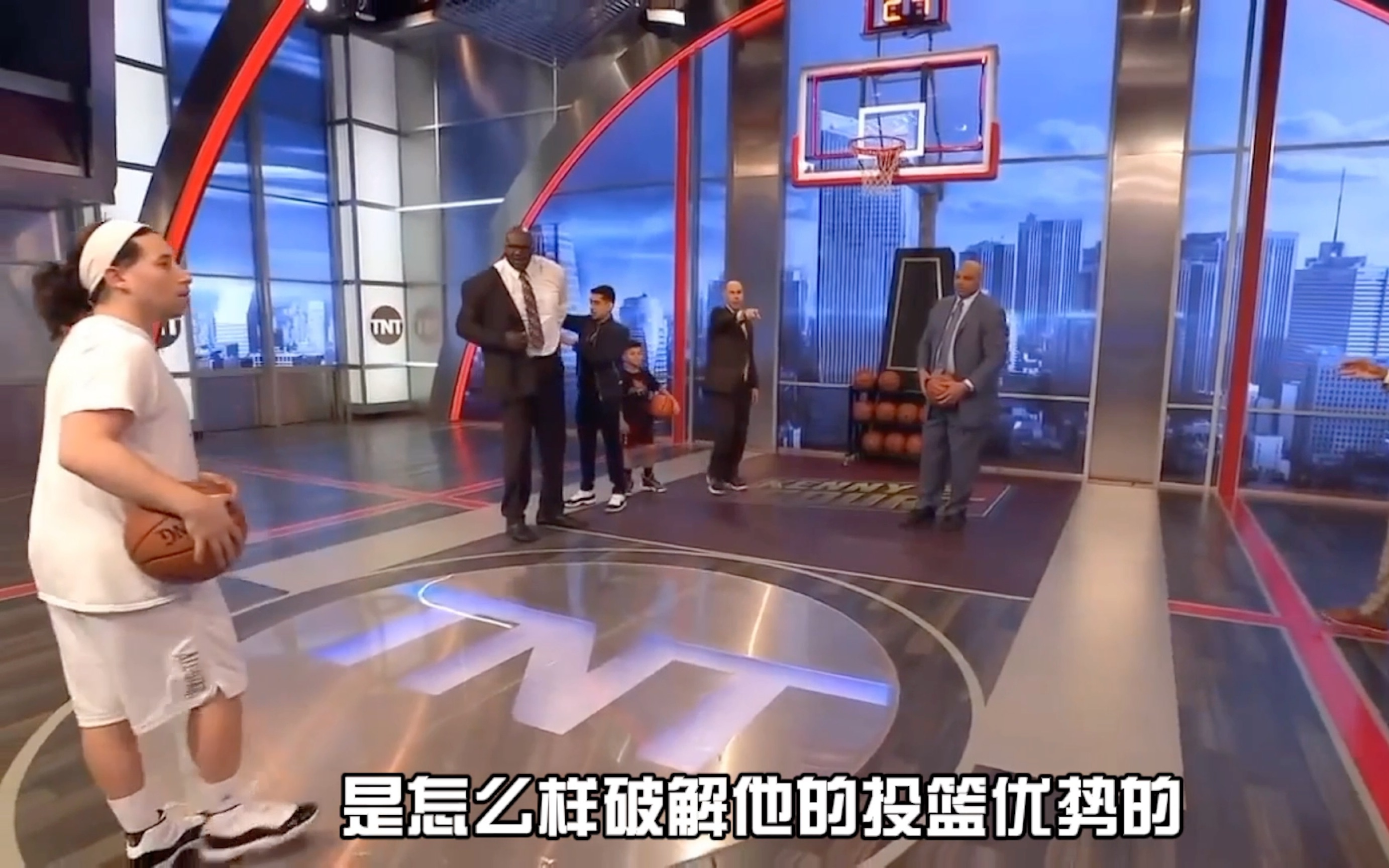 [图]三分球世界纪录保持者的投篮被NBA专业球员破解