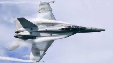 新型Block III FA-18 超级大黄蜂是美国海军的优势战斗机!!!-哔哩哔哩