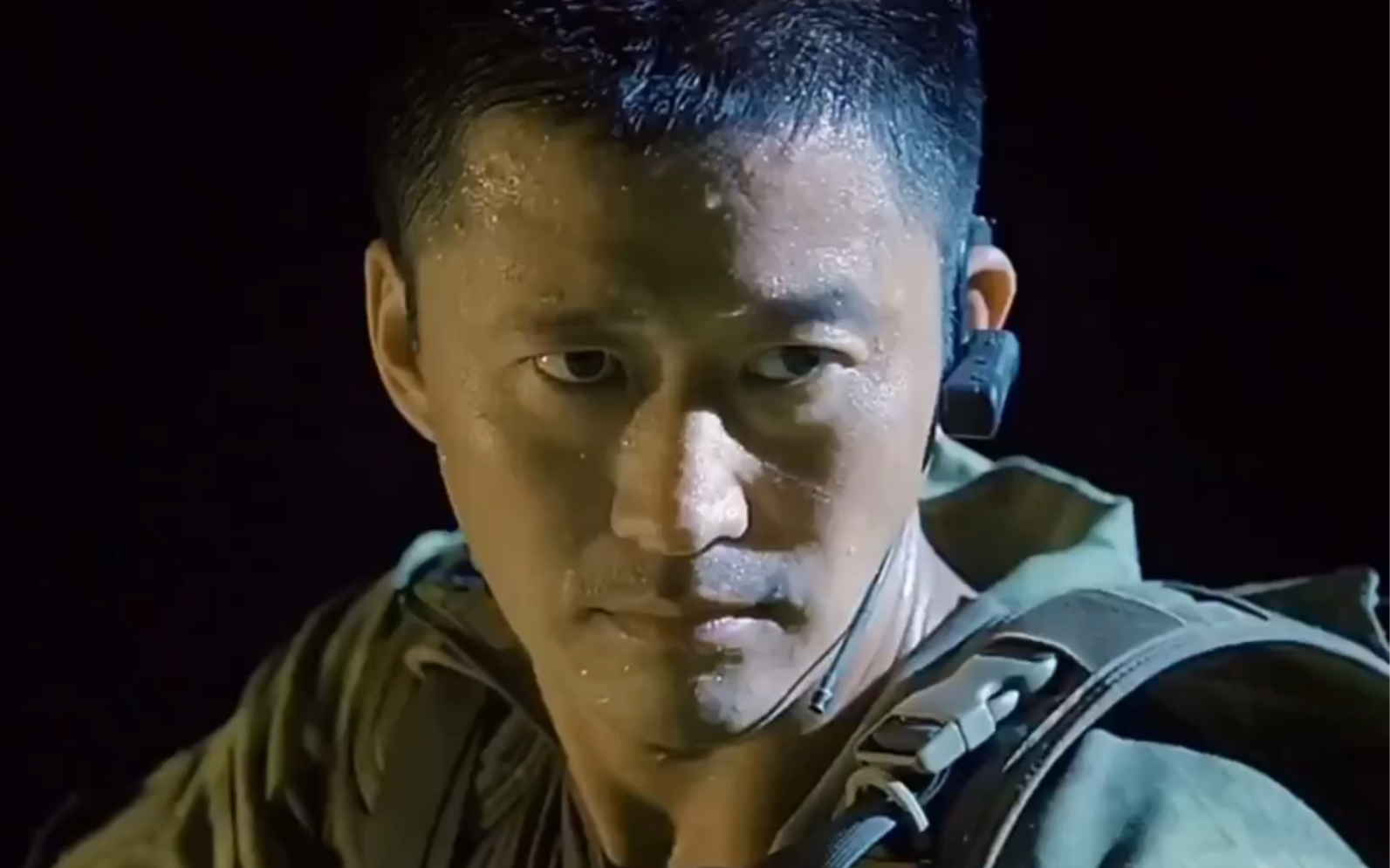 如果我们战狼中队连狼都怕 那我们还叫做战狼吗 #战狼 吴京