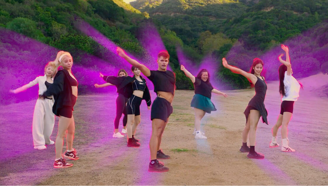 Lesserrfiam Workout 健身女团名不虚传!和LE SSERAFIM一起《MadeMyNight》健身打卡!_哔哩哔哩_bilibili