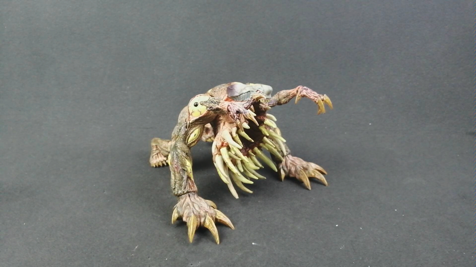 钟爱评测 生化危机 卡普空出品生化危机2威廉勃肯g4第四形态,老物绝版