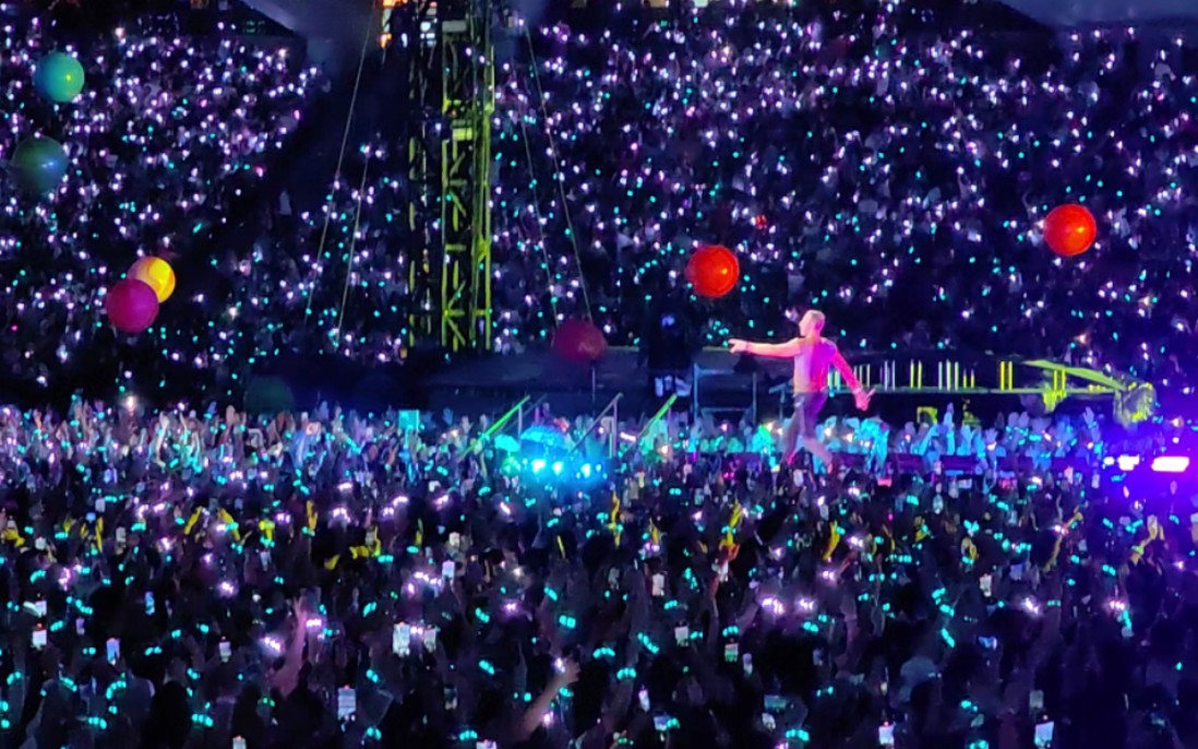 [图]Coldplay - Adventure of a Lifetime Live（2023.11.22 Kuala Lumper）