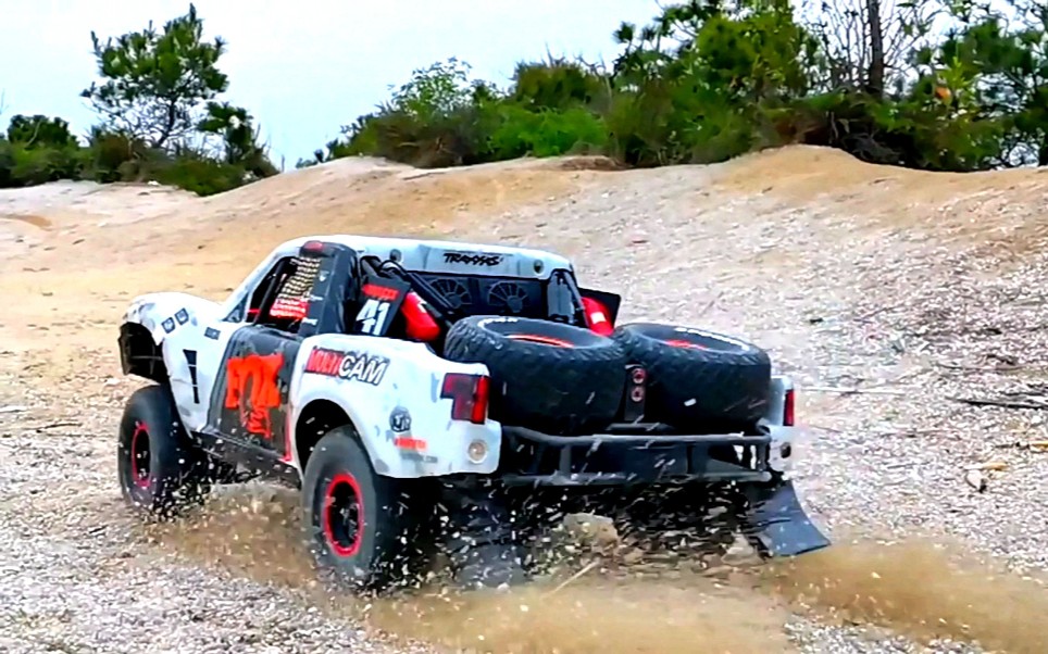 国内顶级奖杯卡车起飞 traxxaxudr短卡 fox车队 白石山拉灰之旅 巴哈