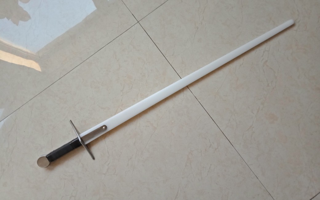 开箱瞎评测尼龙武装剑中世纪骑士剑