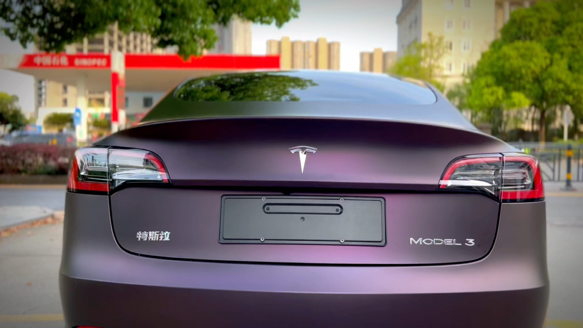 本田思域,蓝粉渐变彩绘定制,车身改色贴膜