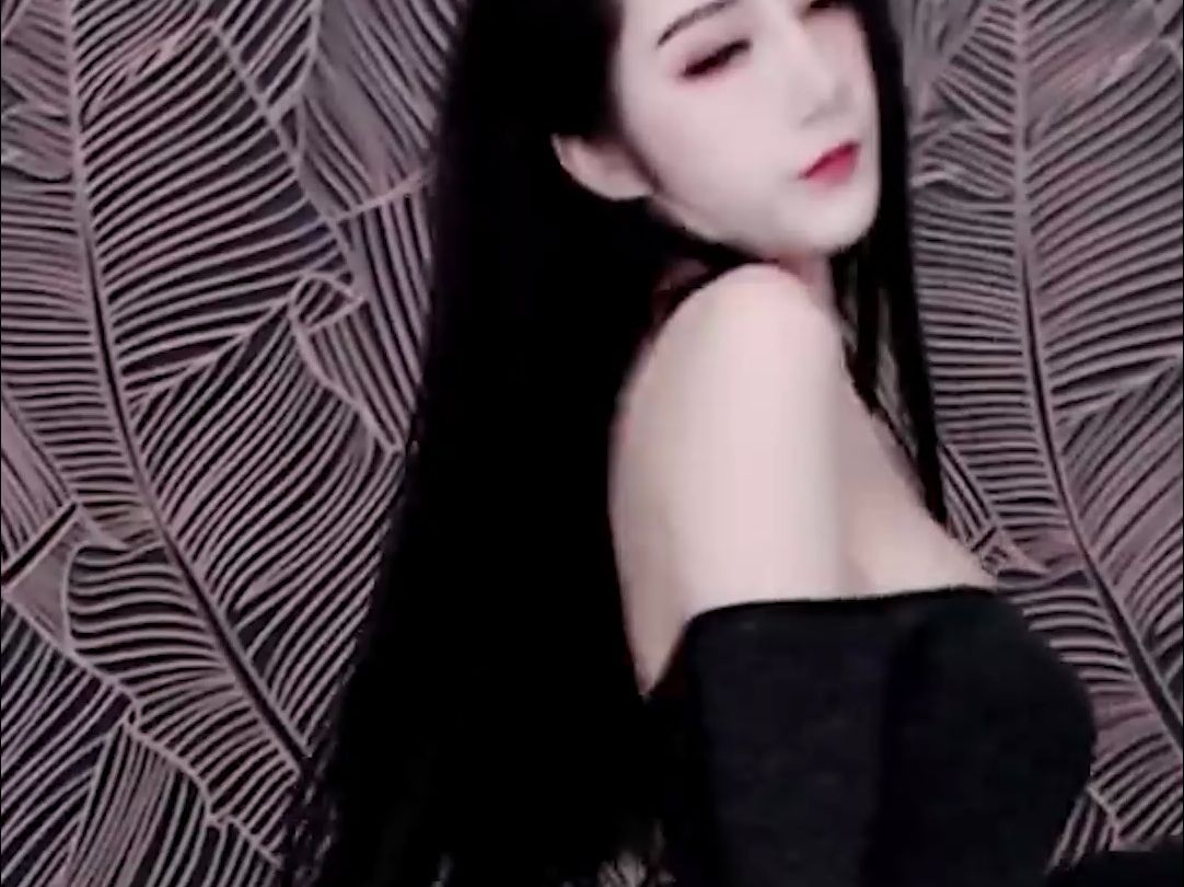 【虎牙-my车老板】竖版-热舞剪辑,让你受不鸟 (56)