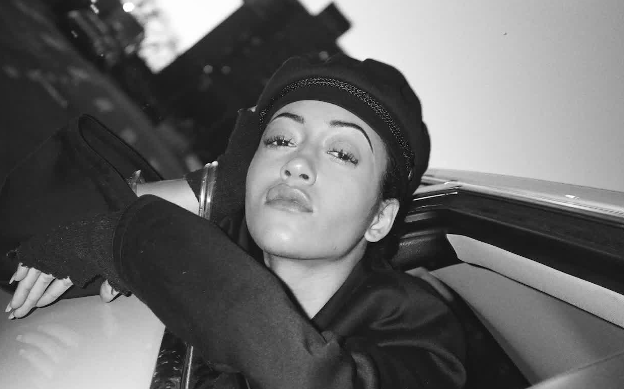 jenevieve - medallion