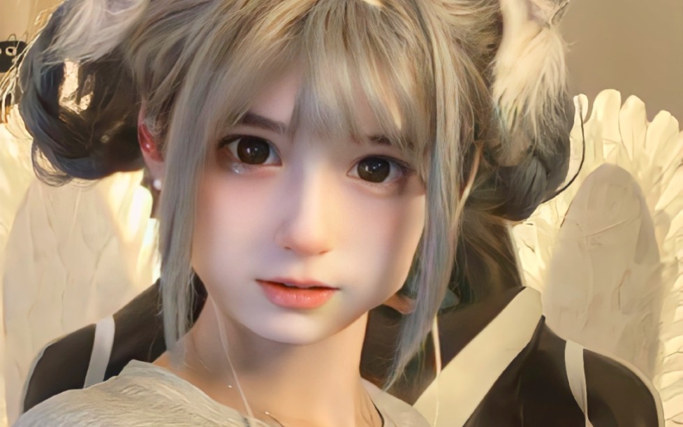 安妮和安娜谁更好看?我有点迷糊了