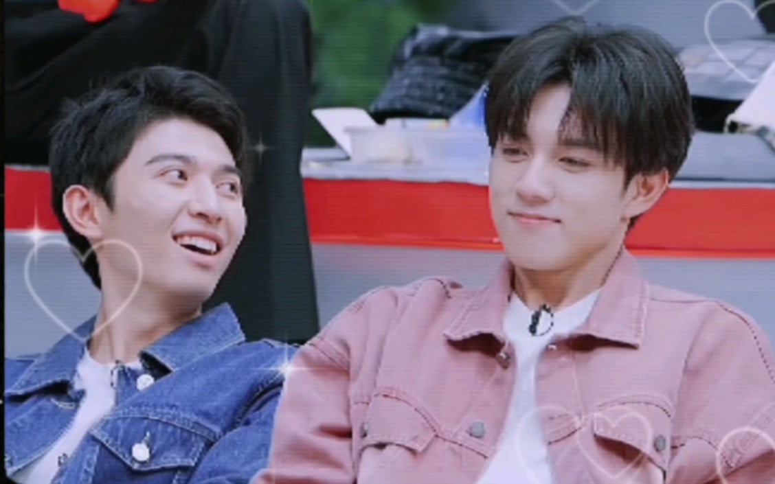 【赛博童话】一博不愧是公主啊,鼓掌都拍别人大腿啊,你说是吧,小童?