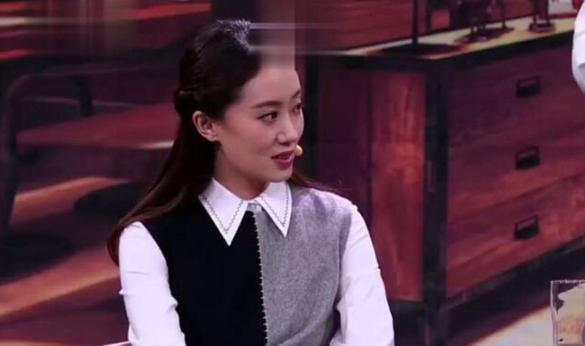 张小斐来相亲,结果相亲对象一个比一个奇葩,笑喷全场