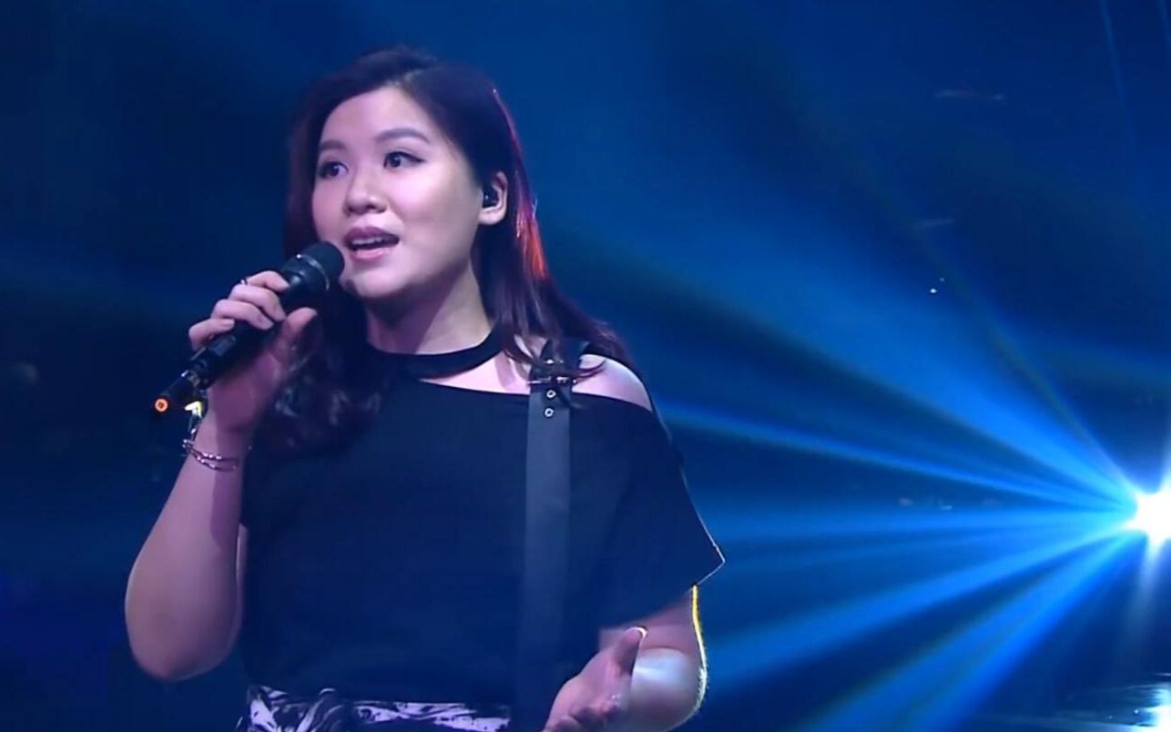 凭他约我去迪士尼走红的kellyjackie,你还记得她吗?