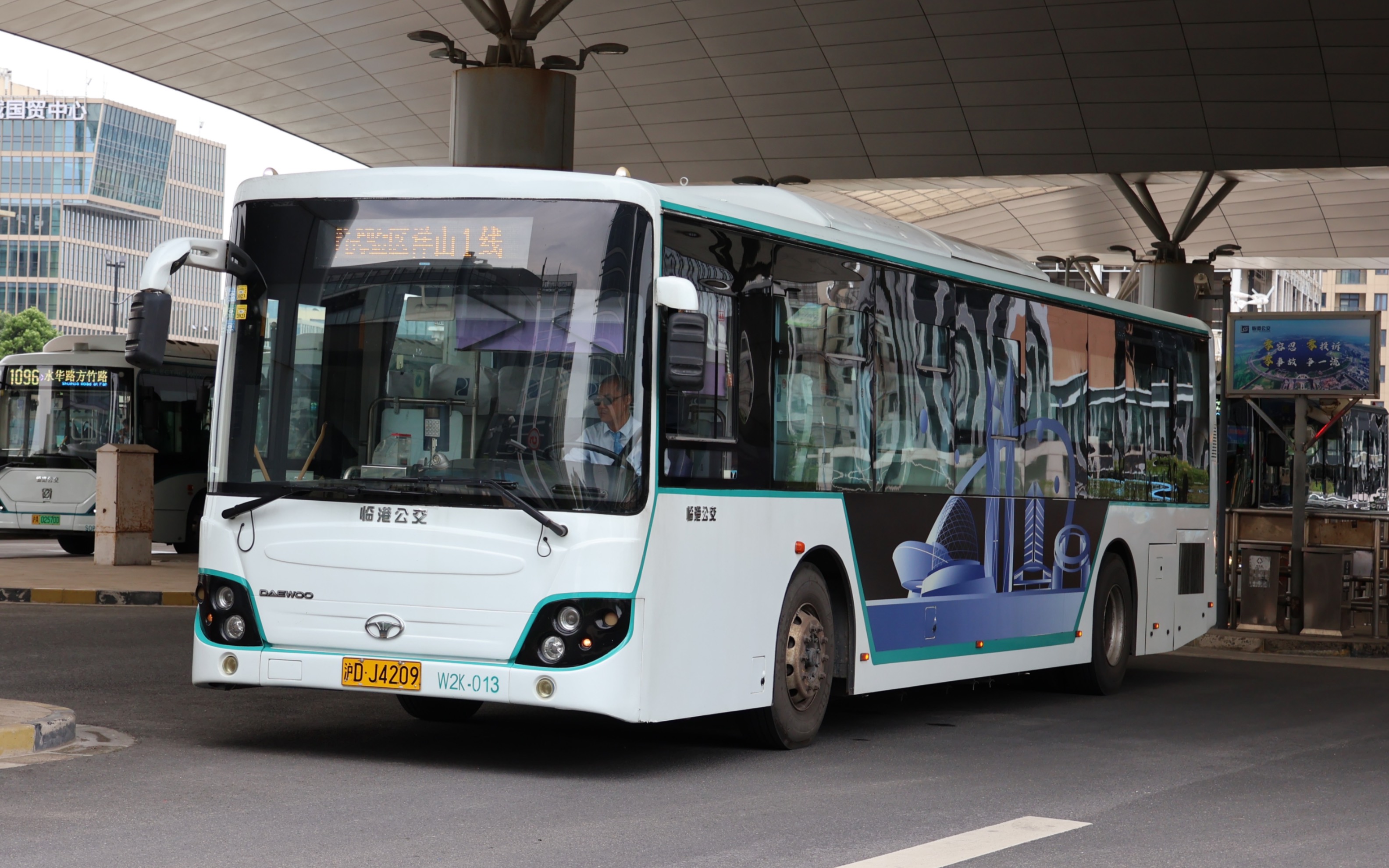 上海临港公交w2k带教车随拍(封面无关)