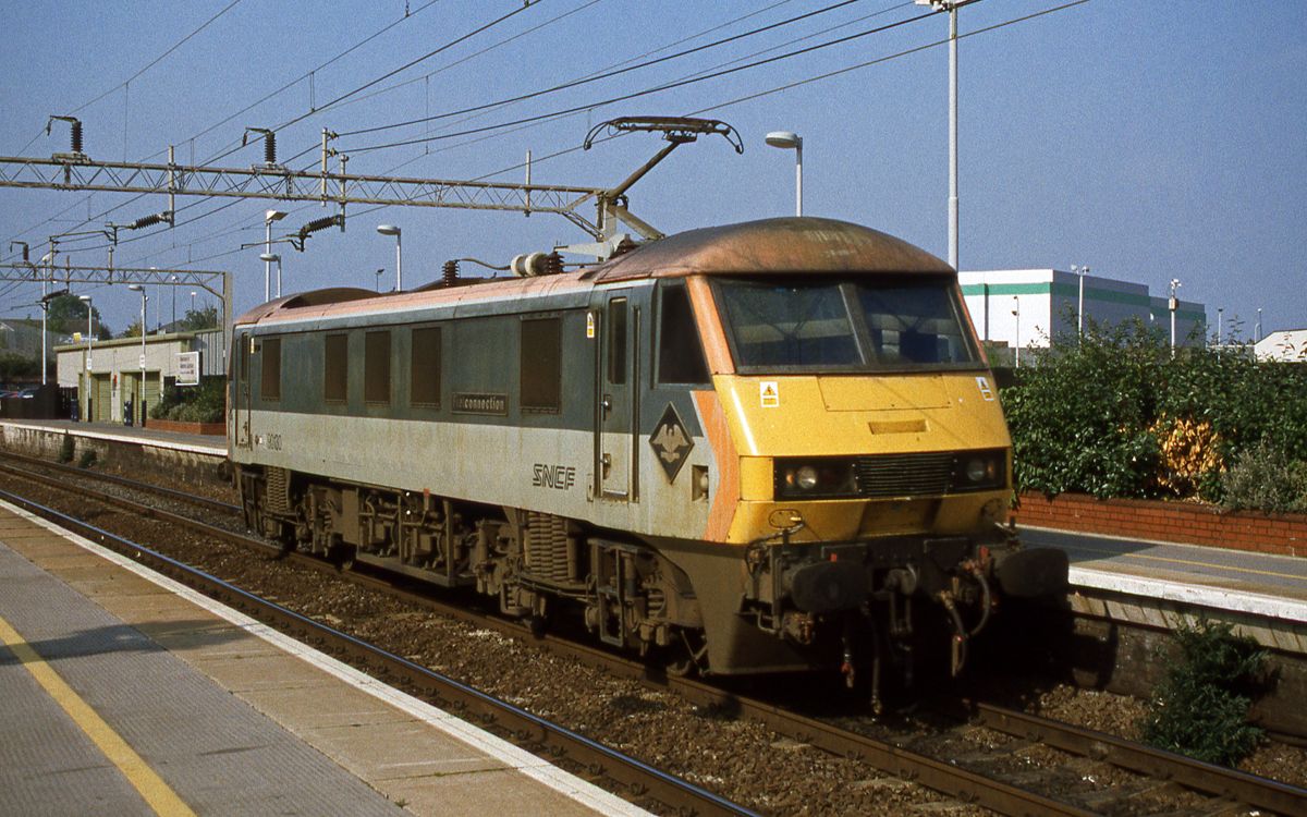 【搬运】【世界铁路】英国国铁90型电力机车