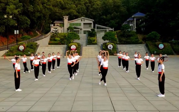 [图]高州市文明路小学粤韵操