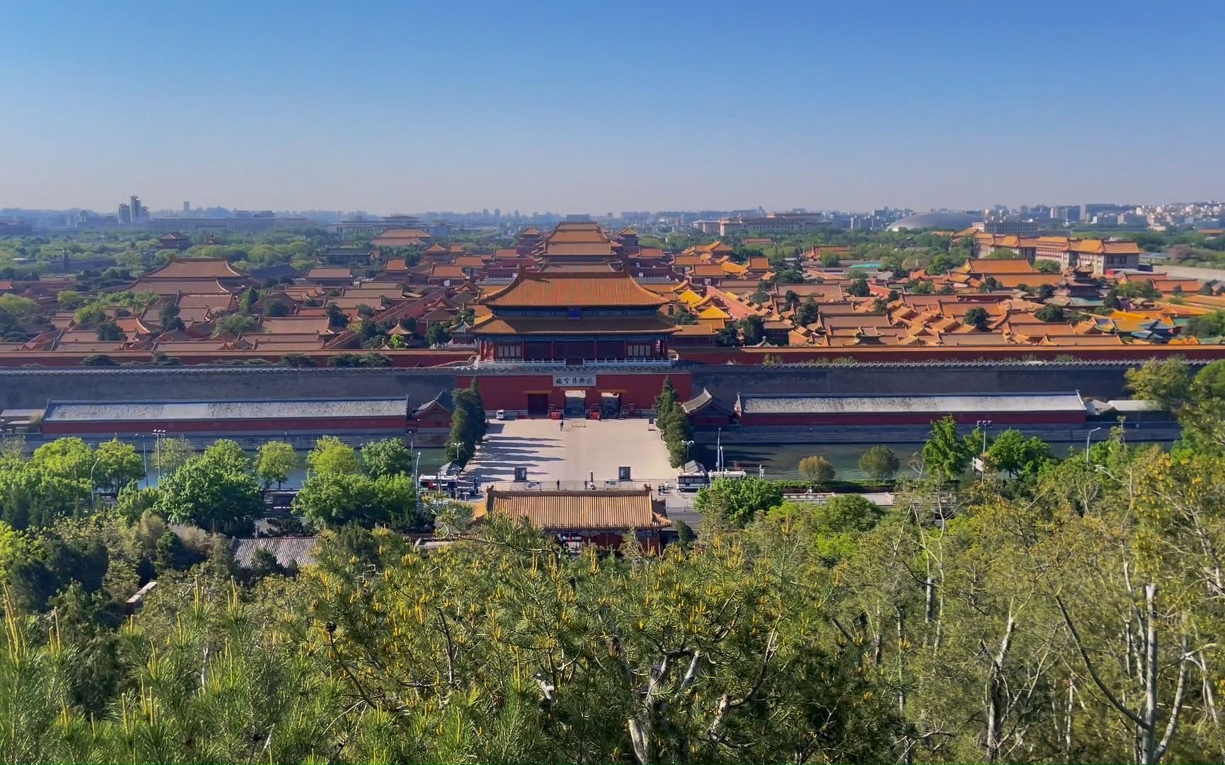 刚入夏的北京故宫