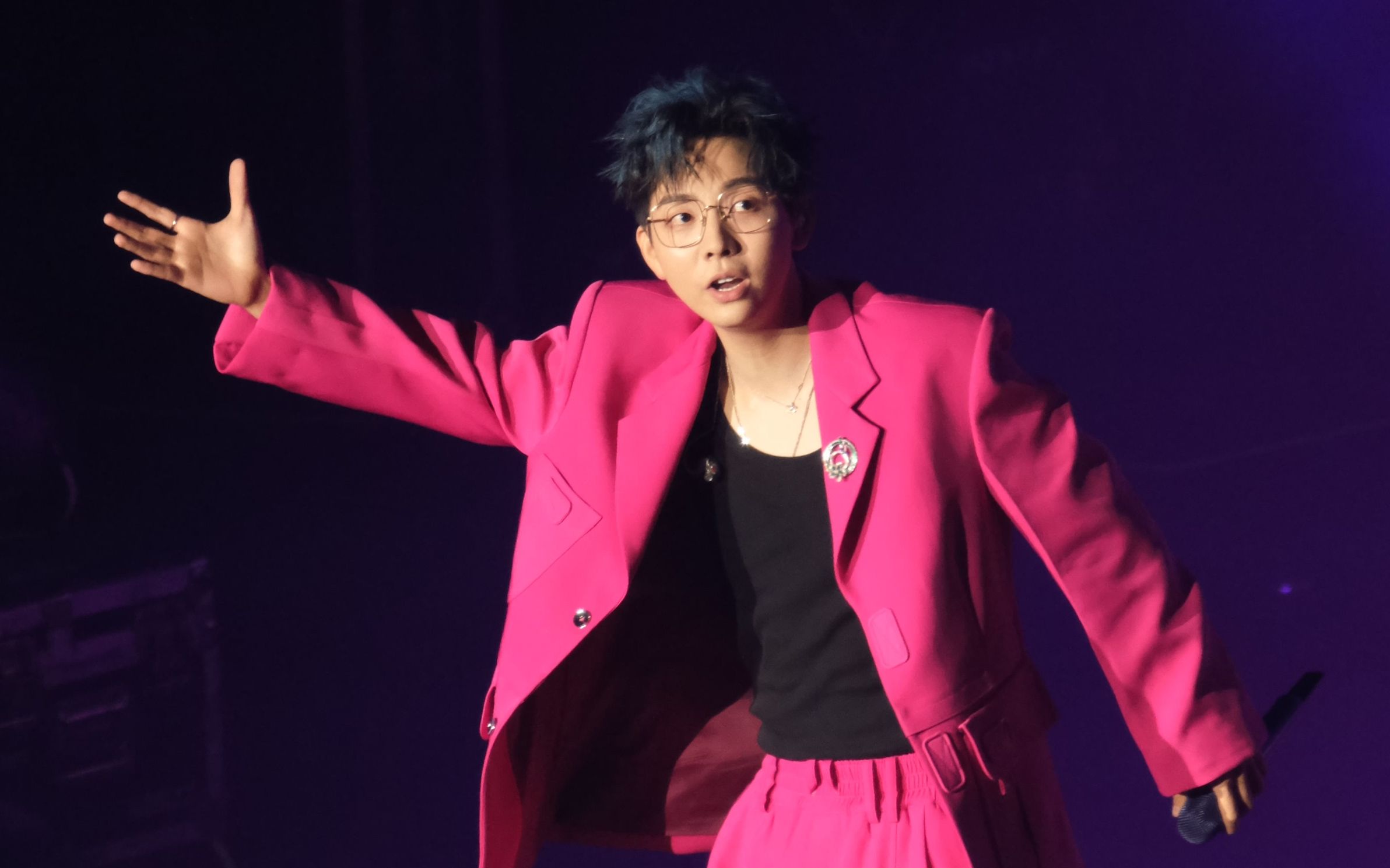 胡夏广州演唱会-勇气(大合唱)高清看台无遮挡版