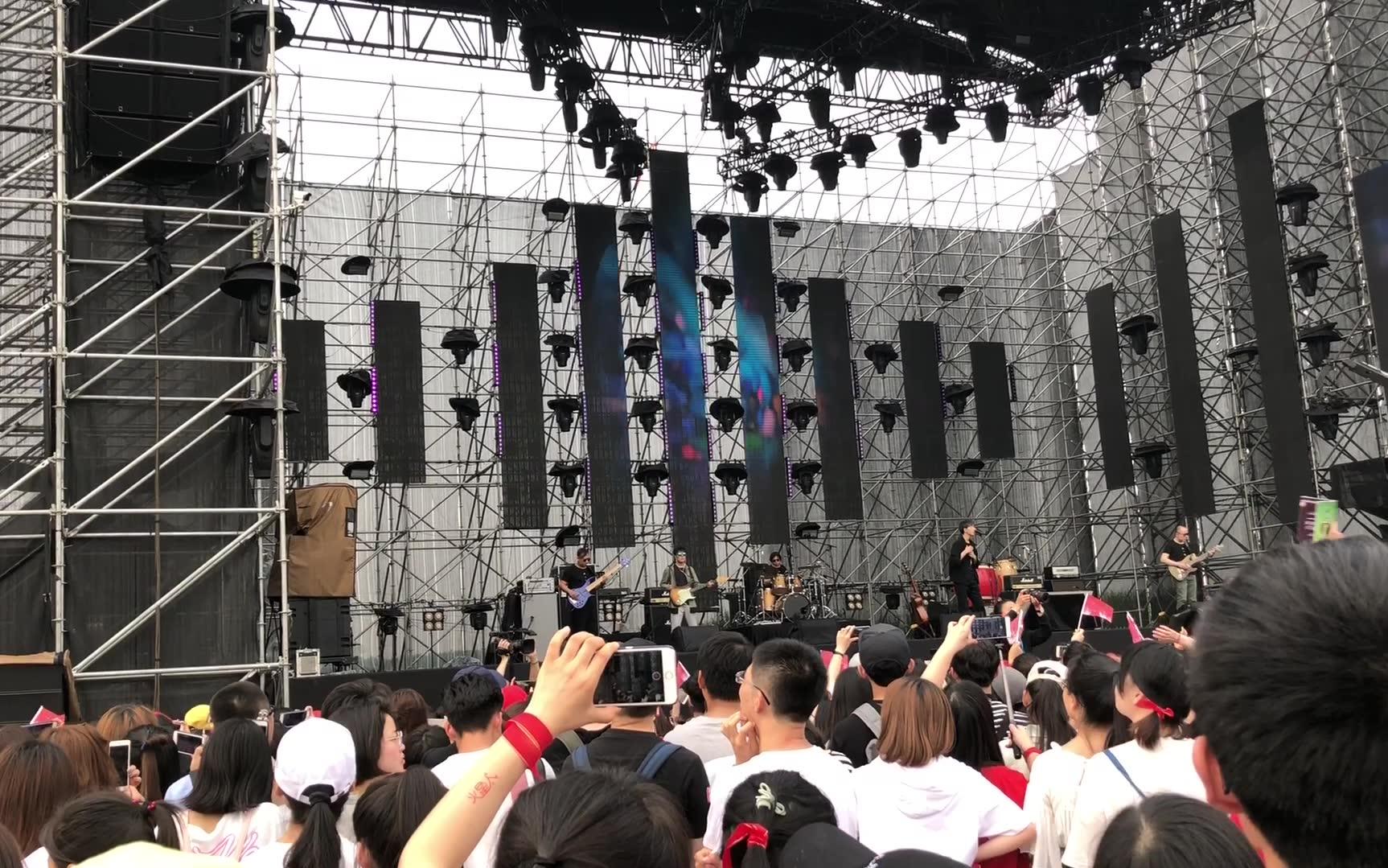 镇江长江音乐节2021图片